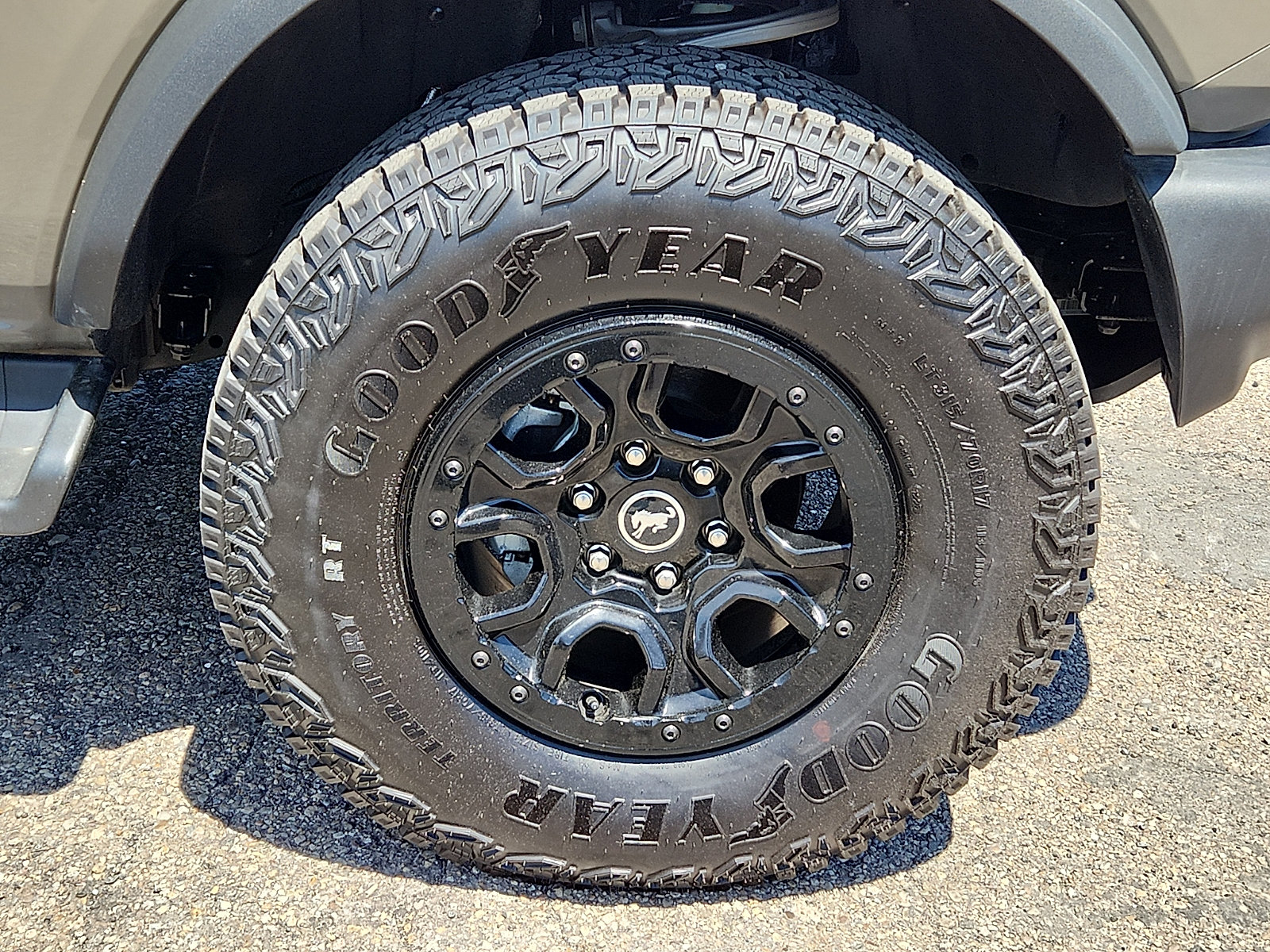 Certified 2025 Ford Bronco Outer Banks w/ Sasquatch Package AWD/4WD image 8