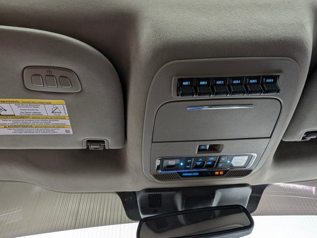 Certified 2025 Ford F250 Platinum w/ Platinum Plus Package AWD/4WD image 12