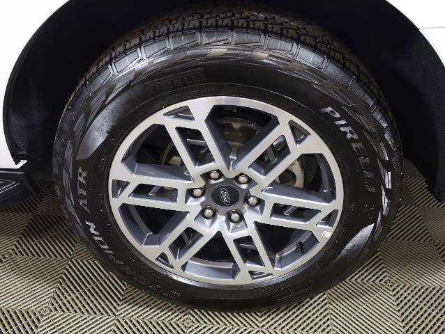 Certified 2025 Ford Expedition Active image 24