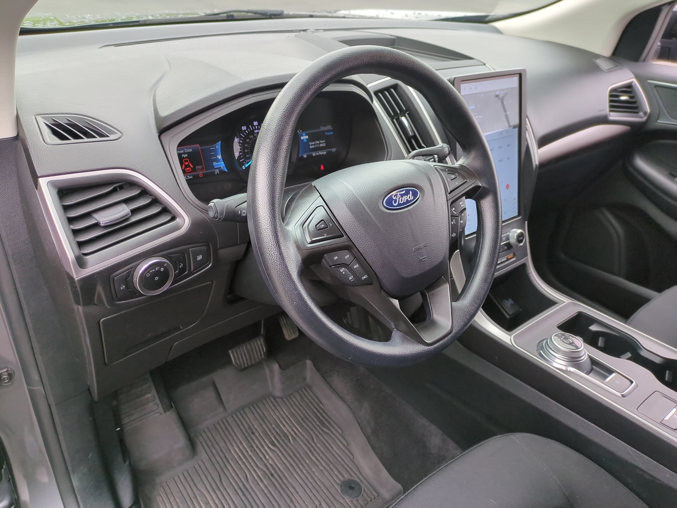 Certified 2024 Ford Edge SE w/ Black Appearance Package AWD/4WD image 11