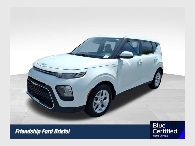 Used 2022 Kia Soul LX w/ Technology Package FWD image 1