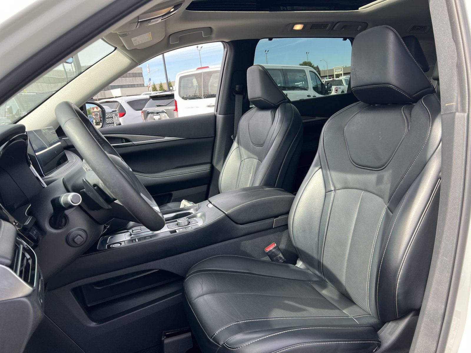 Used 2023 INFINITI QX60 Luxe w/ Cargo Package AWD/4WD image 13