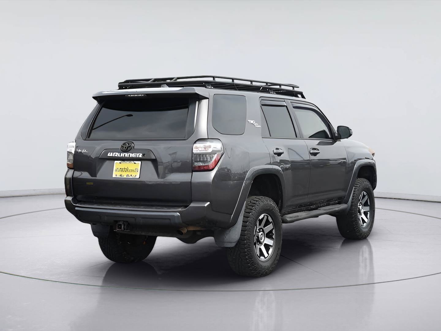 Used 2018 Toyota 4Runner TRD Off-Road AWD/4WD image 6