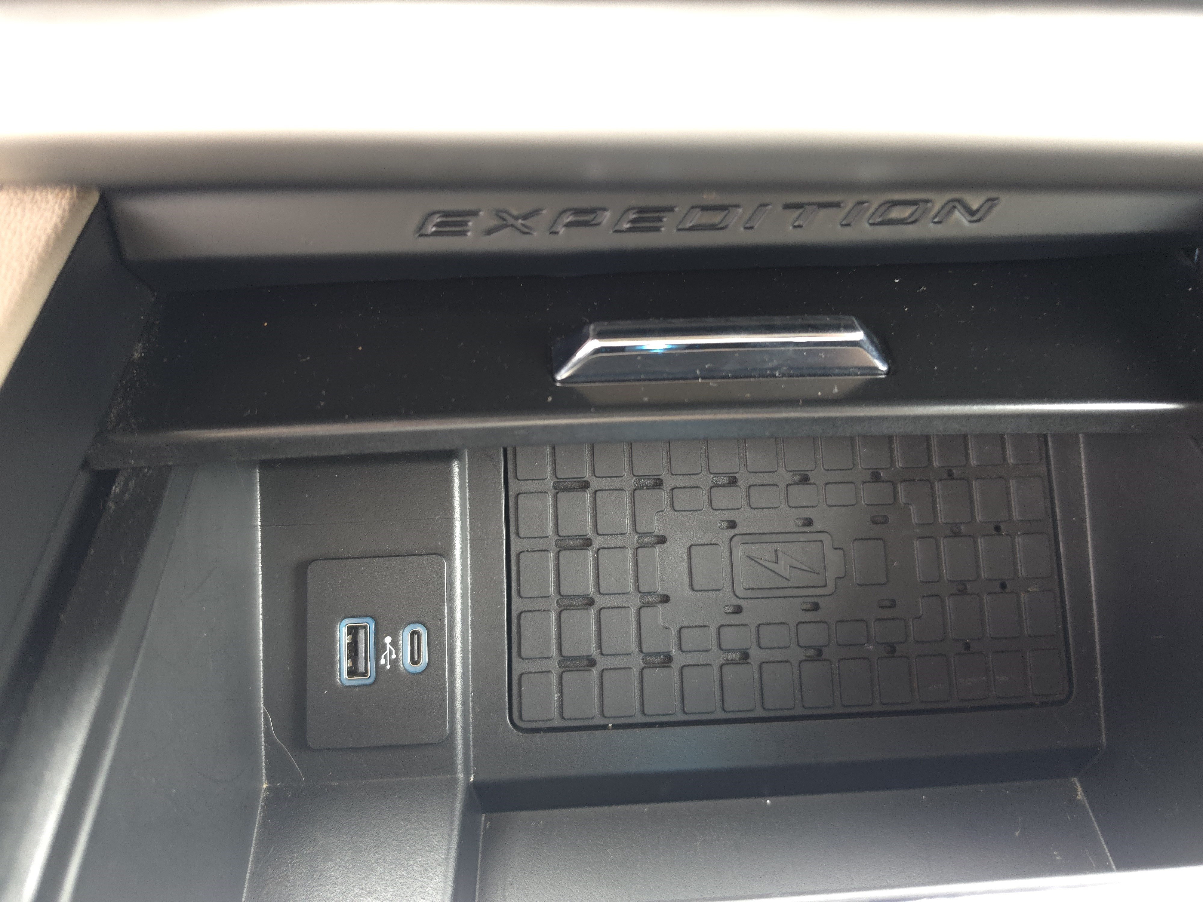 Certified 2022 Ford Expedition XLT RWD image 24