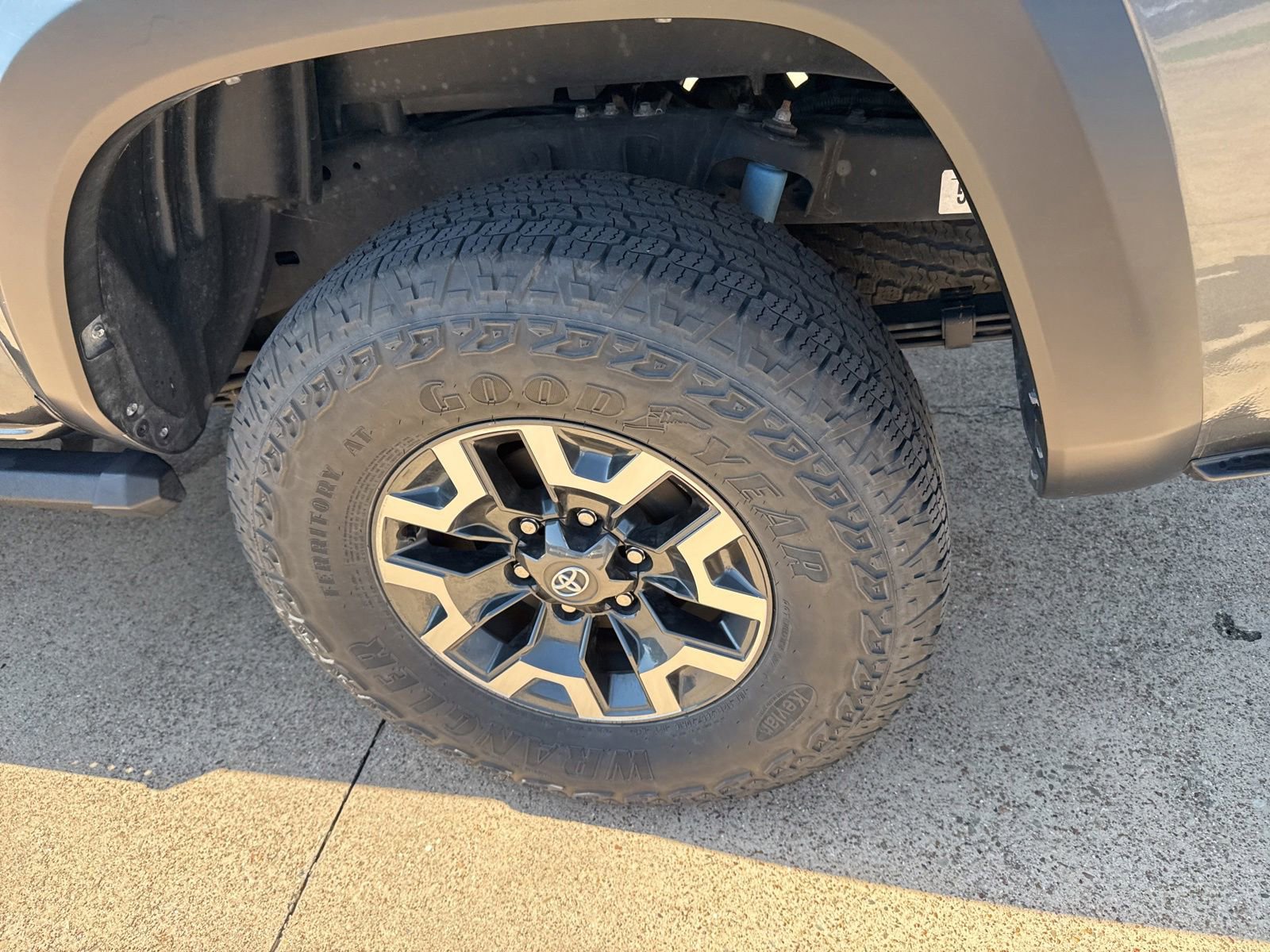 Used 2023 Toyota Tacoma TRD Off-Road AWD/4WD image 12