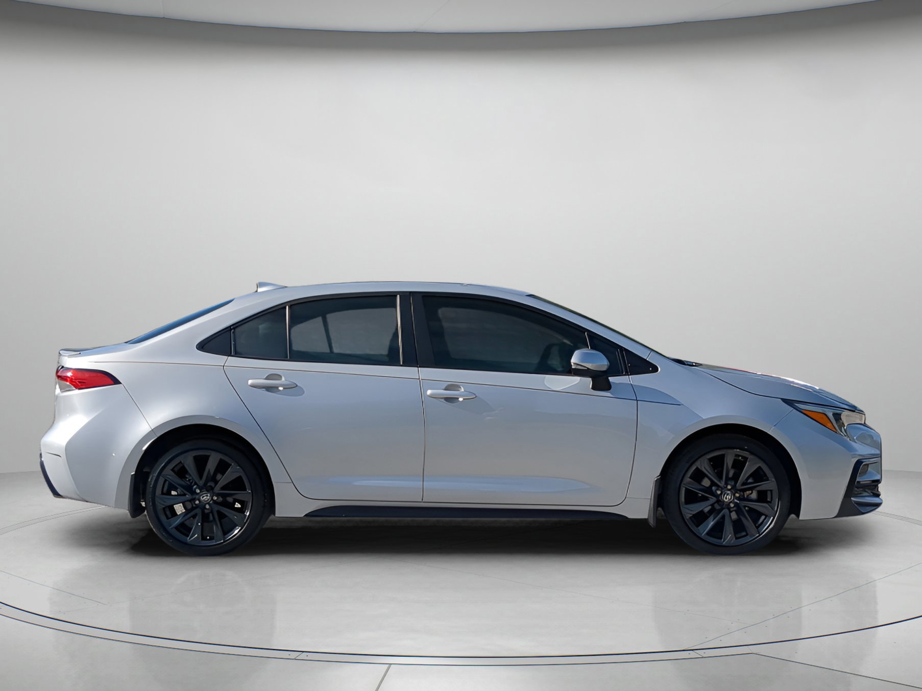 Used 2024 Toyota Corolla SE image 4