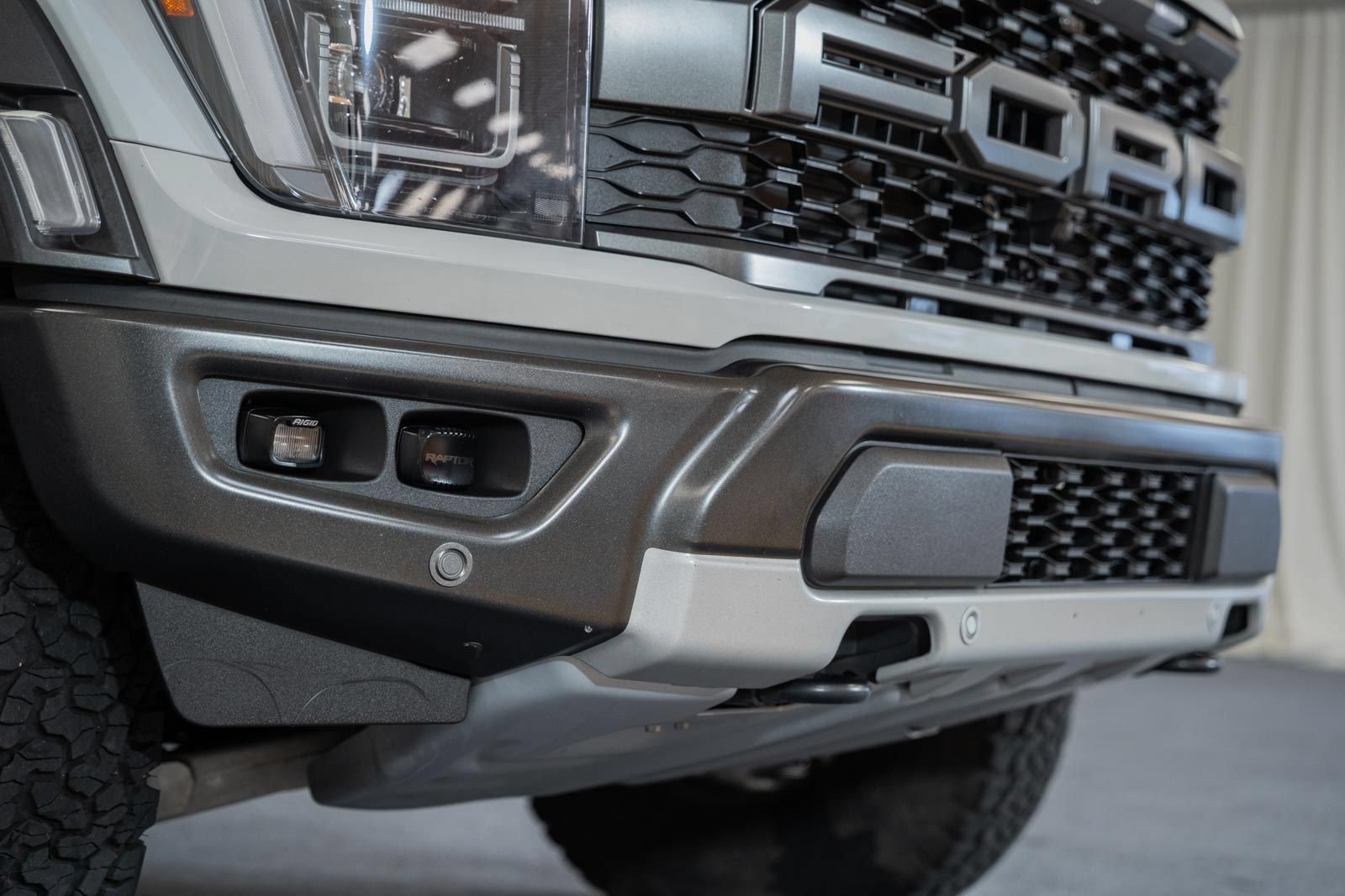 Certified 2023 Ford F150 Raptor w/ Raptor 37 Performance Package AWD/4WD image 18