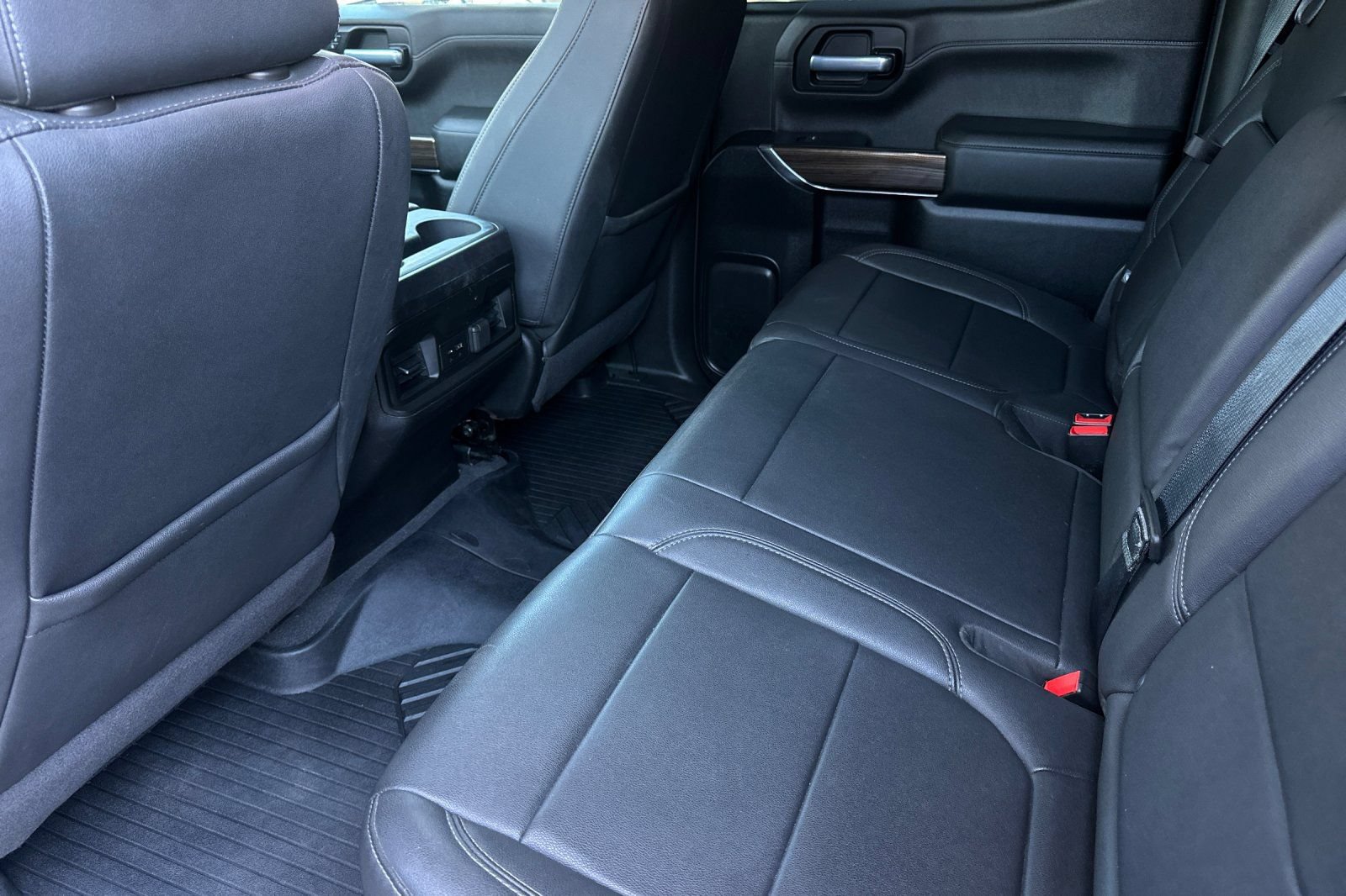 Used 2021 Chevrolet Silverado 1500 LT Trail Boss w/ Convenience Package II AWD/4WD image 11