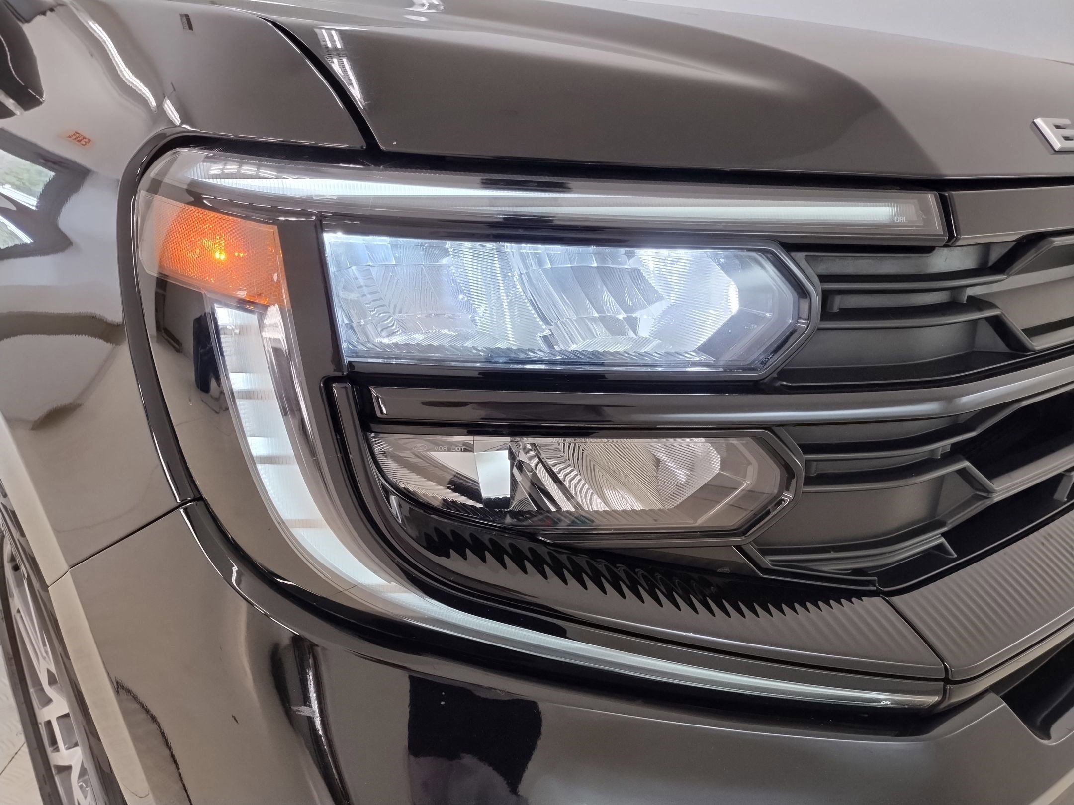 Certified 2025 Ford Expedition Active image 12