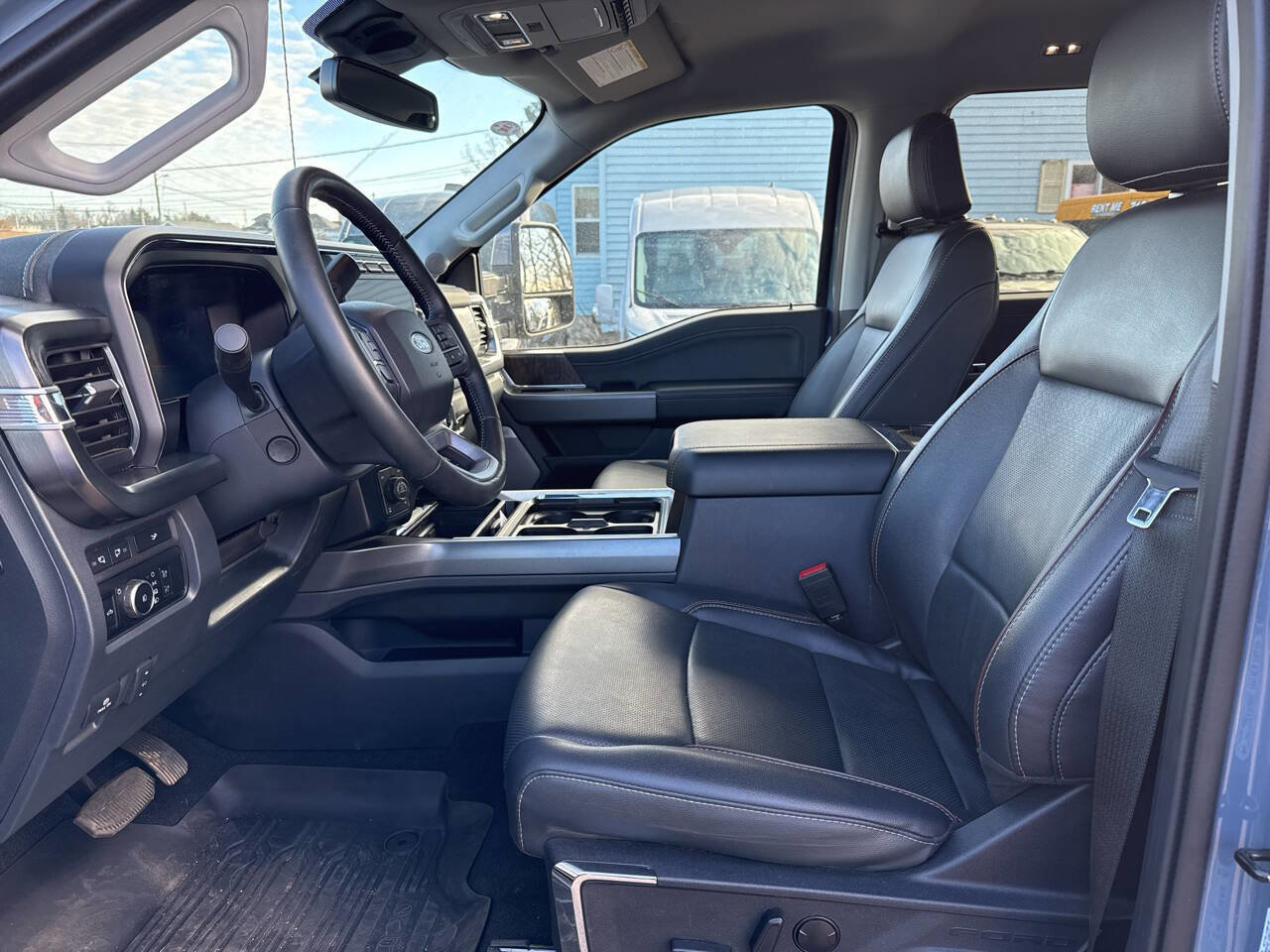Certified 2023 Ford F250 Lariat w/ Tremor Off-Road Package image 25