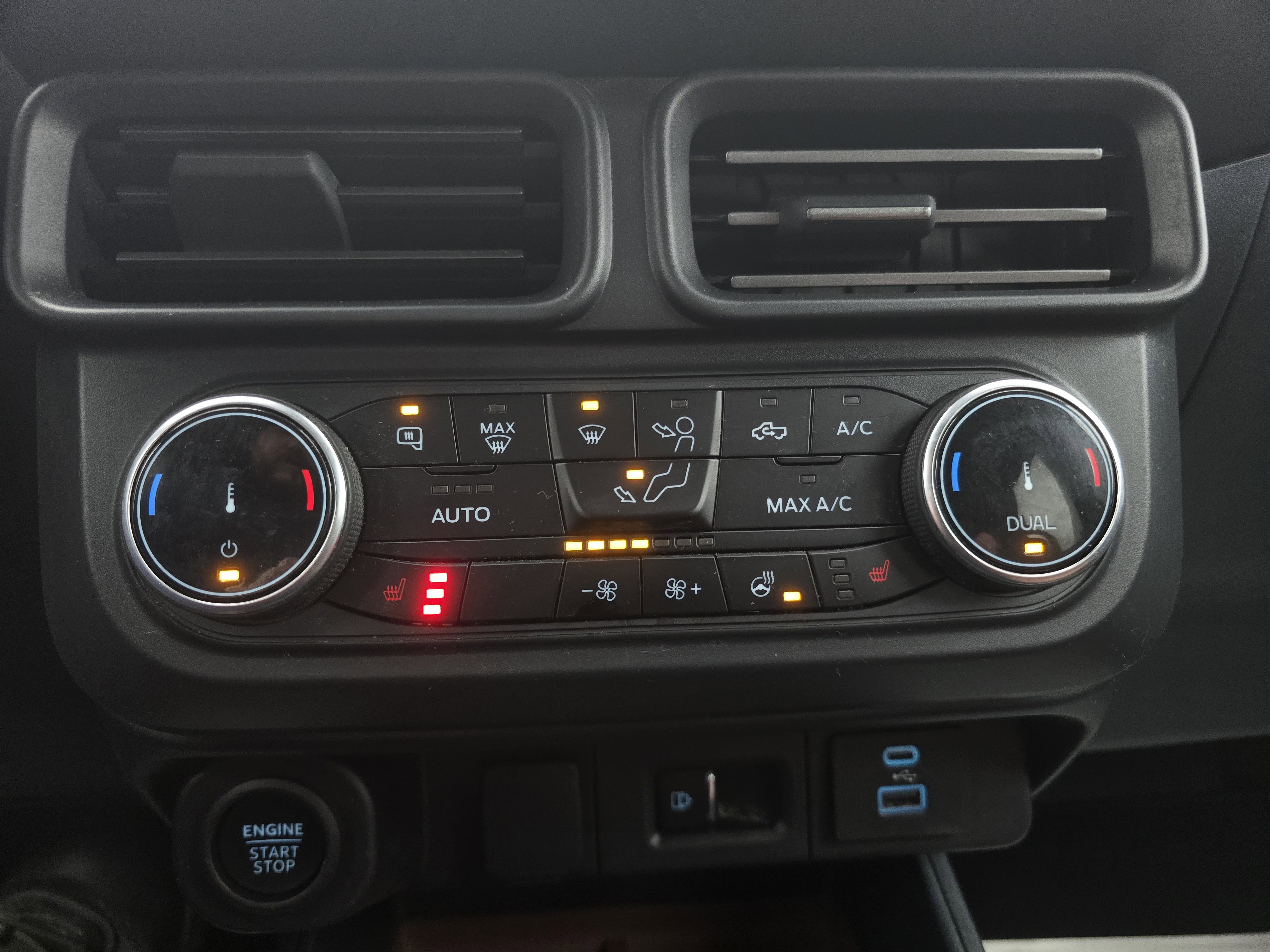 Certified 2024 Ford Maverick Lariat w/ 4K Tow Package AWD/4WD image 29