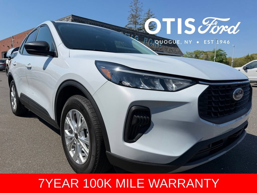 Certified 2025 Ford Escape Active FWD image 1