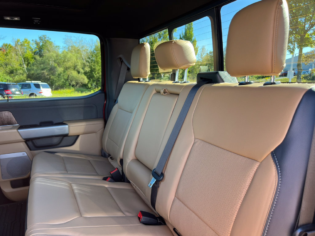Certified 2025 Ford F250 Lariat w/ Lariat Ultimate Package AWD/4WD image 5