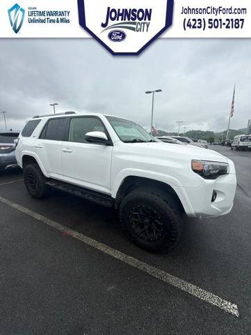 Used 2022 Toyota 4Runner SR5 AWD/4WD image 1