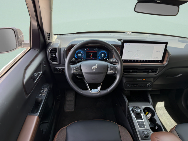 Certified 2025 Ford Bronco Sport Outer Banks w/ Outer Banks Tech Package+ AWD/4WD image 7