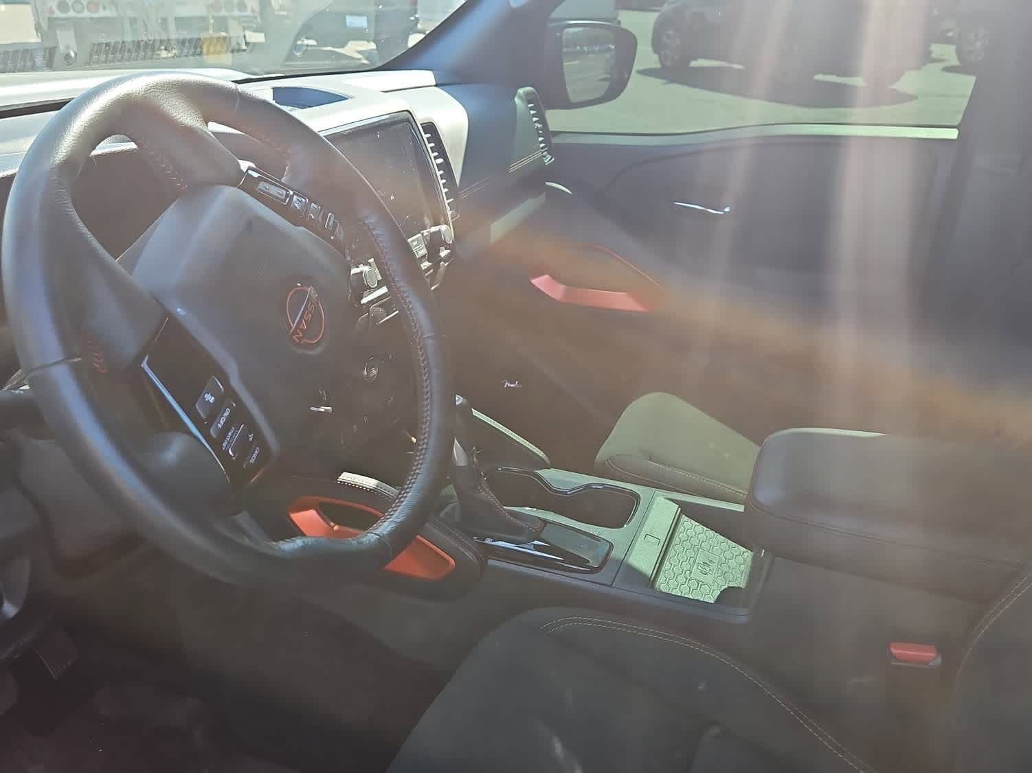 Used 2024 Nissan Frontier PRO-4X w/ Pro Convenience Package image 14