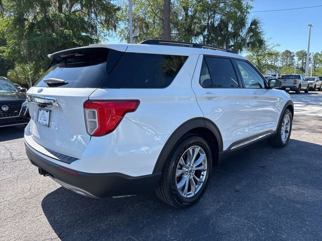 Certified 2021 Ford Explorer XLT w/ Equipment Group 202A RWD image 5