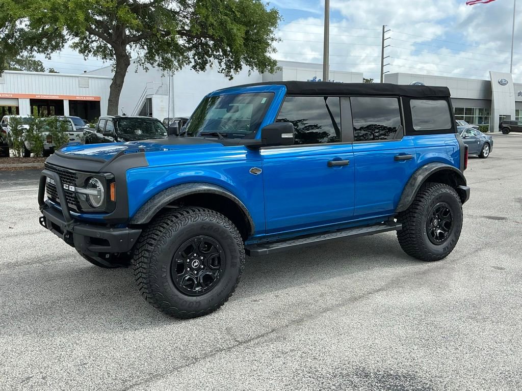 Certified 2022 Ford Bronco Wildtrak AWD/4WD image 2