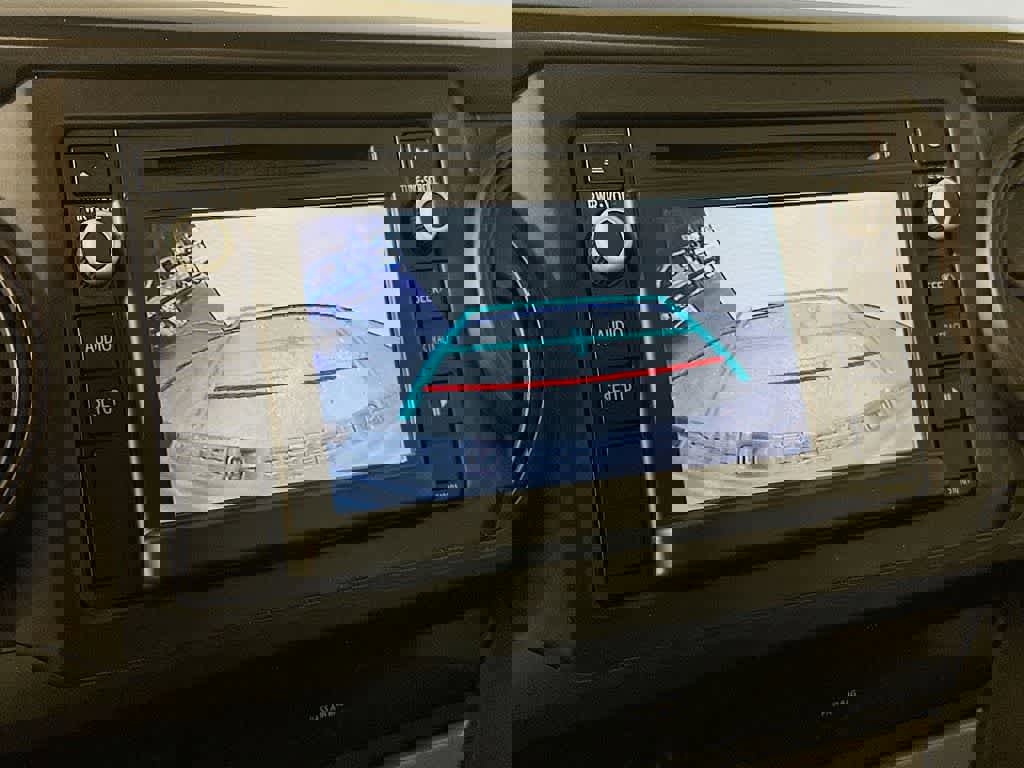 Used 2018 Toyota Tacoma SR w/ SR Convenience Package image 25