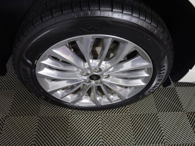 Certified 2022 Ford Edge Titanium w/ Equipment Group 301A AWD/4WD image 40