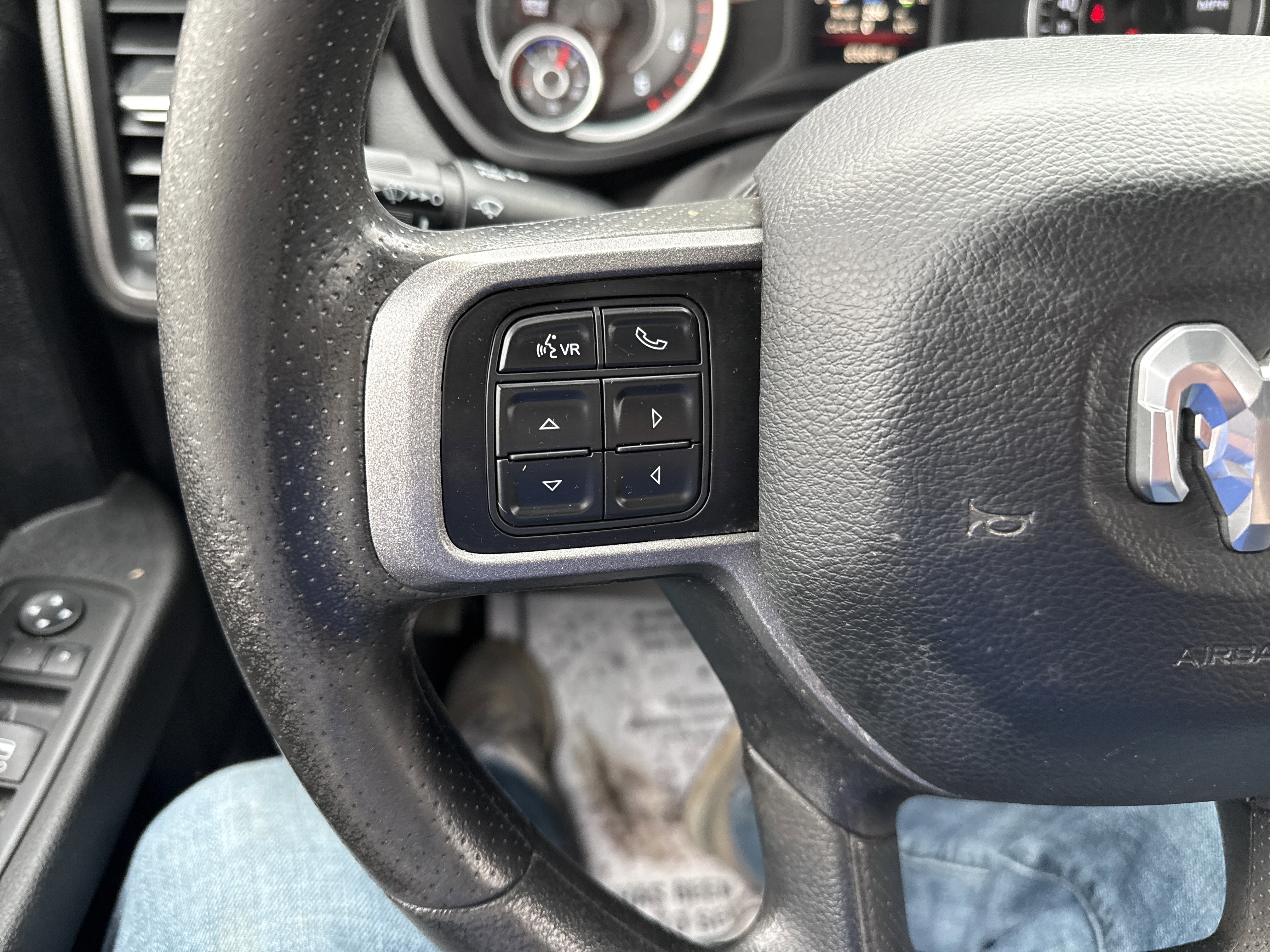 Used 2022 RAM 3500 Tradesman image 17