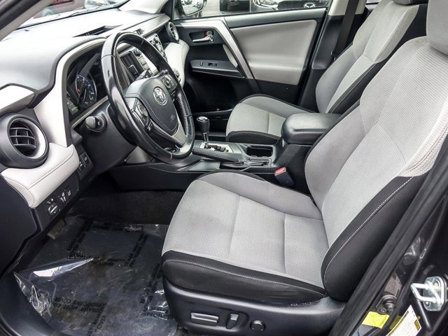 Used 2018 Toyota RAV4 XLE image 11