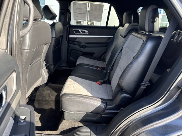 Certified 2017 Ford Explorer XLT w/ Equipment Group 202A FWD image 13