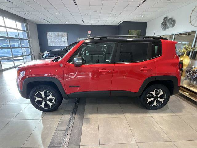 Used 2021 Jeep Renegade Trailhawk image 2