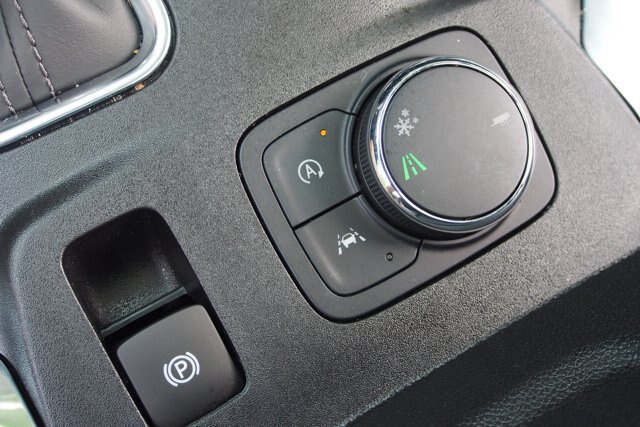 Used 2023 Chevrolet Traverse High Country FWD image 28