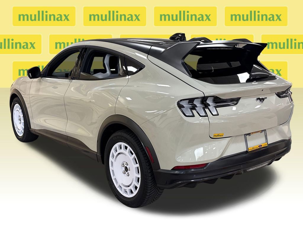 Certified 2025 Ford Mustang Mach-E GT image 3