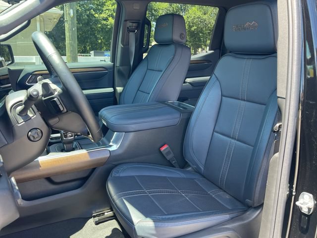 Used 2024 Chevrolet Silverado 1500 High Country w/ Technology Package AWD/4WD image 11