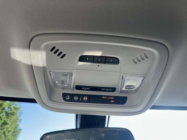 Used 2019 Chevrolet Traverse LT FWD image 33