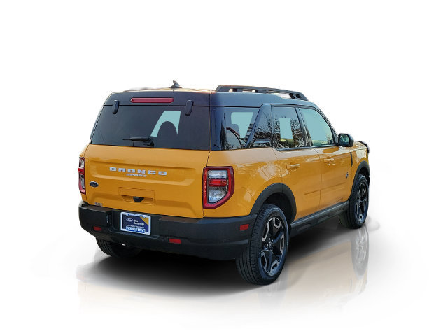Certified 2023 Ford Bronco Sport Outer Banks w/ Tech Package AWD/4WD image 7