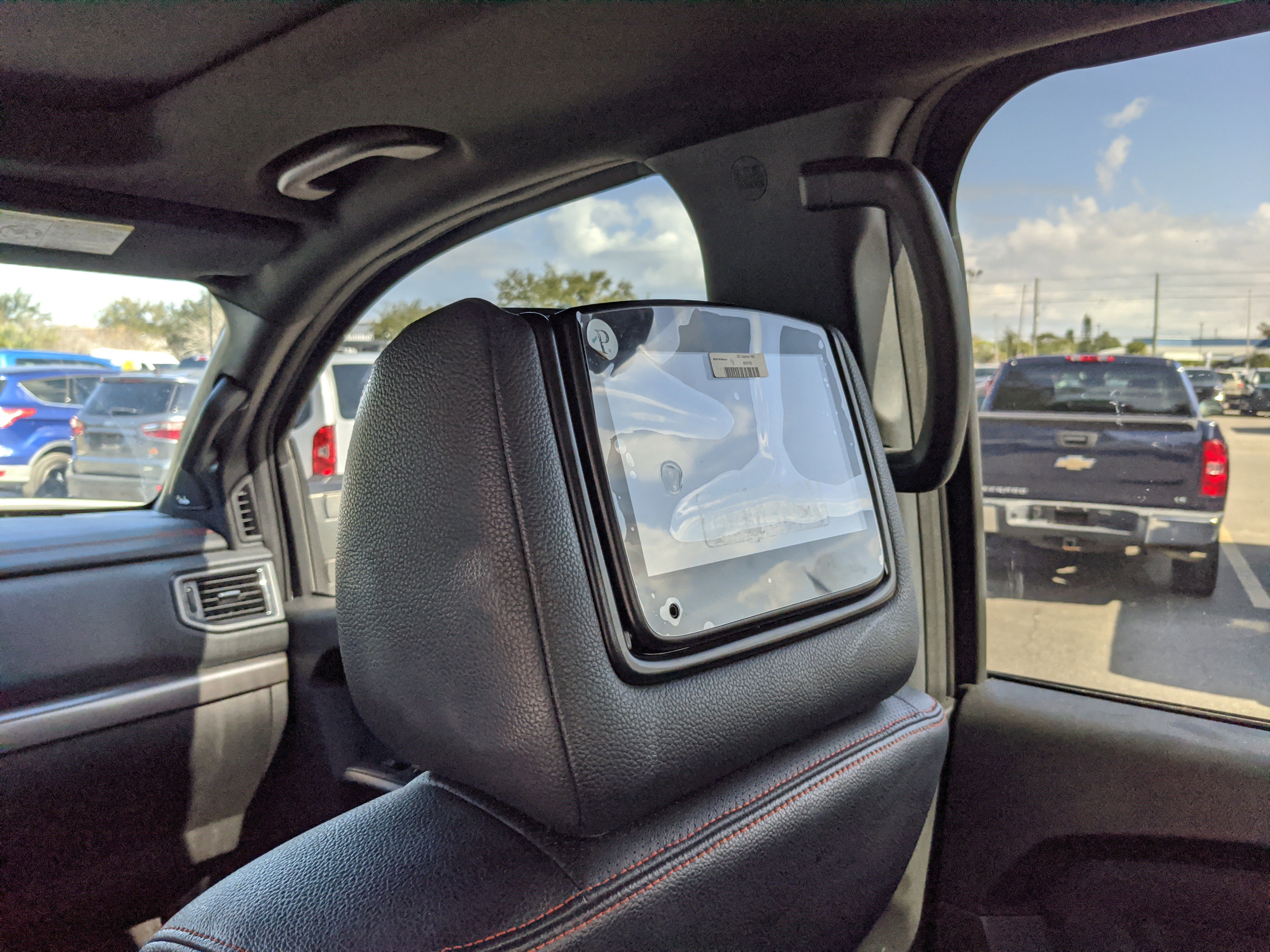 Used 2021 Nissan Titan PRO-4X w/ Pro-4x Convenience Package image 18