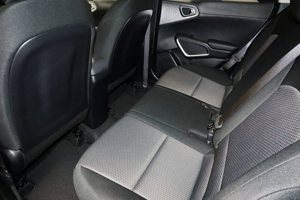 Used 2025 Kia Soul LX w/ LX Technology Package image 20