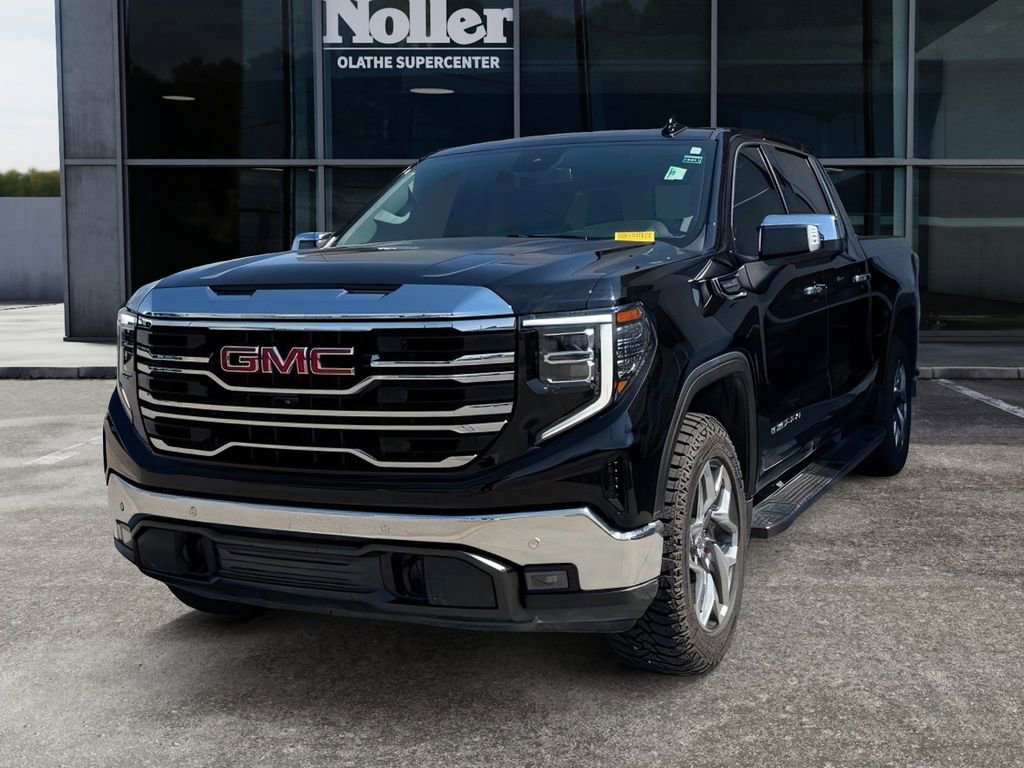 Used 2022 GMC Sierra 1500 SLT w/ SLT Premium Plus Package AWD/4WD image 8