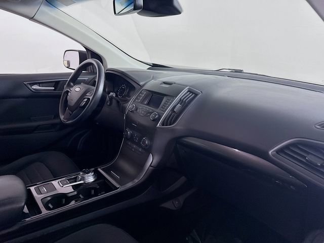 Certified 2019 Ford Edge SE image 26