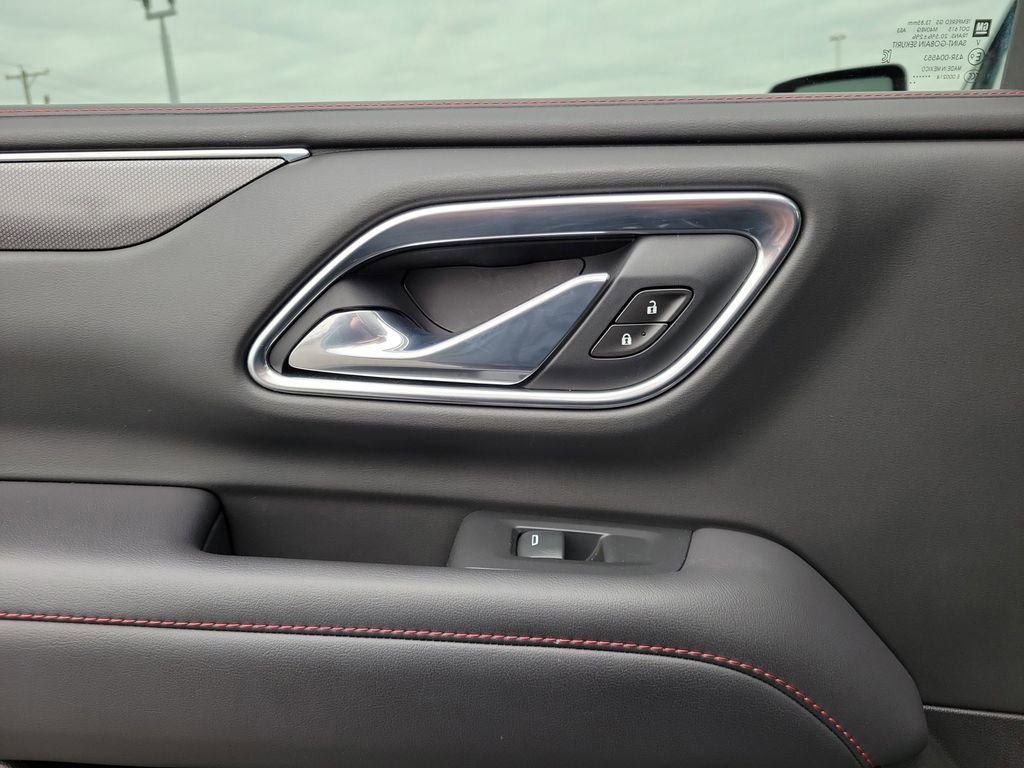 Used 2021 Chevrolet Tahoe RST w/ Luxury Package image 14