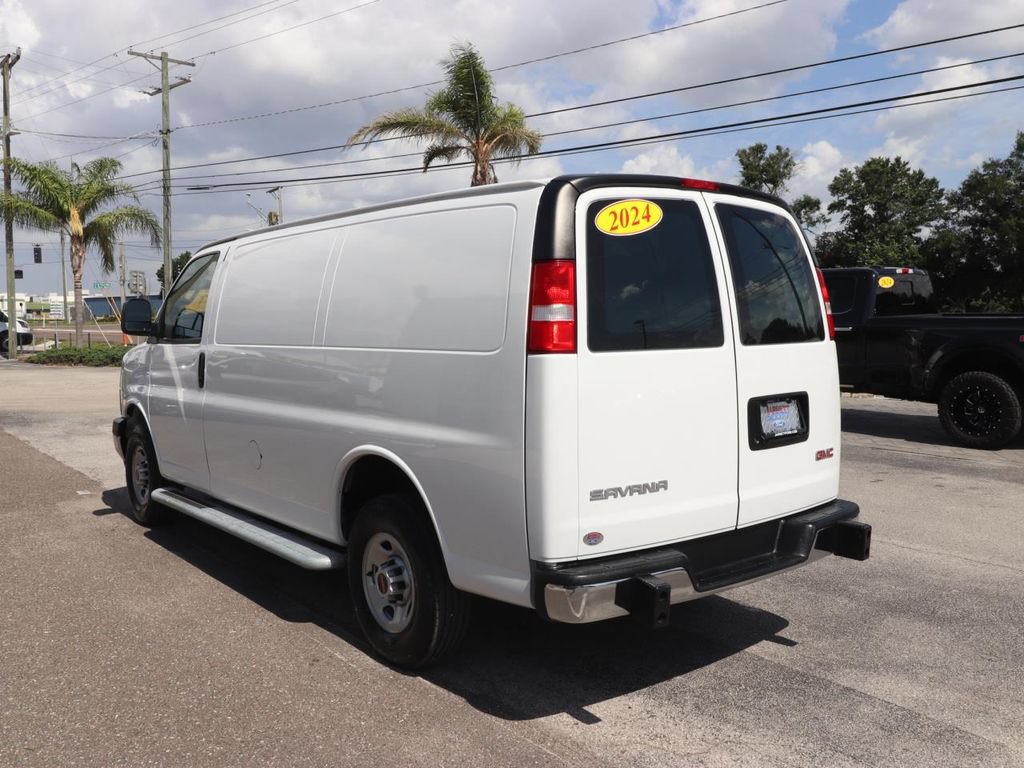 Used 2024 GMC Savana 2500 w/ Driver Convenience Package RWD image 10