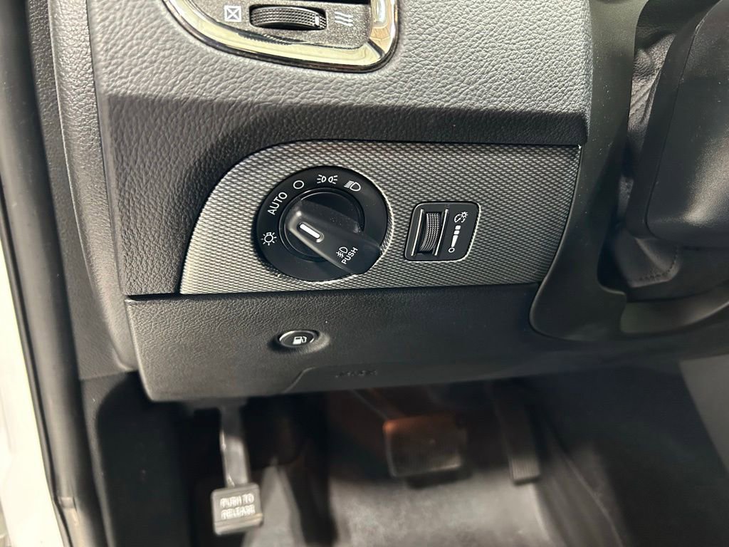 Used 2020 Dodge Durango SRT w/ Technology Group AWD/4WD image 14