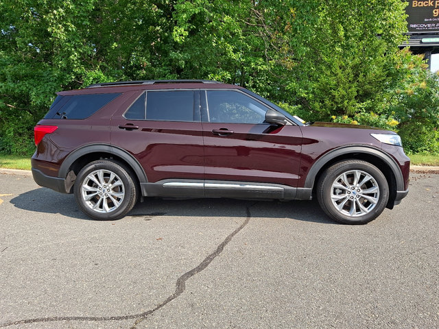 Certified 2023 Ford Explorer XLT w/ Equipment Group 202A AWD/4WD image 12