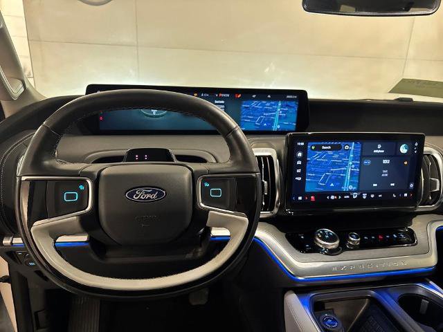 Certified 2025 Ford Expedition Platinum w/ Driver's Package image 11
