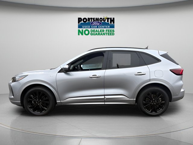 Certified 2024 Ford Escape ST-Line Elite w/ Premium Technology Package AWD/4WD image 2