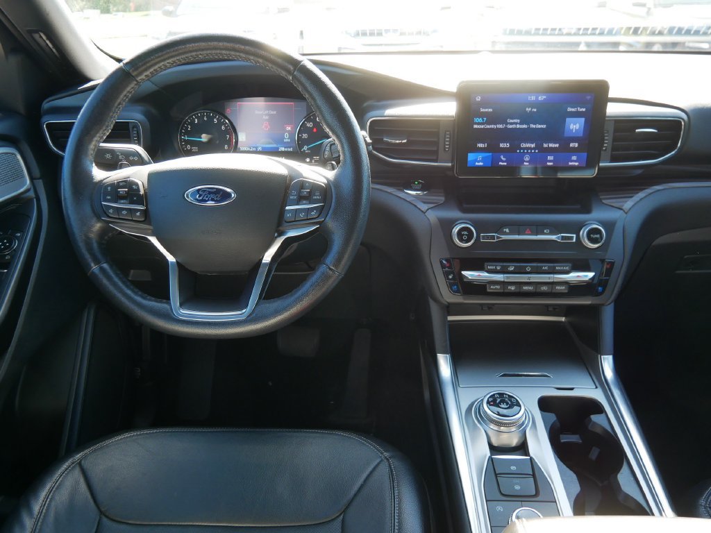 Certified 2020 Ford Explorer Limited AWD/4WD image 16