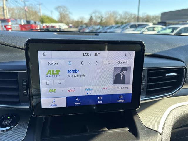 Certified 2020 Ford Explorer XLT w/ Equipment Group 202A AWD/4WD image 33