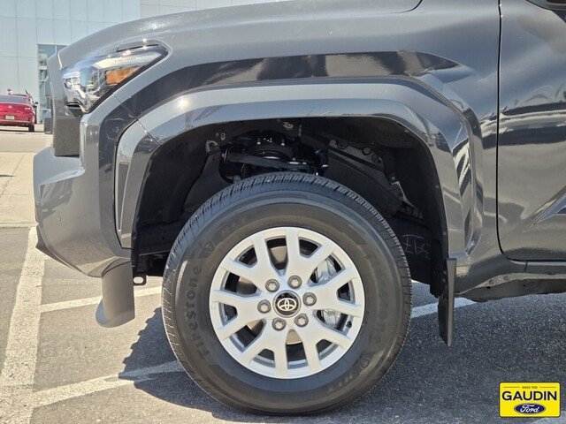 Used 2024 Toyota Tacoma SR w/ SR Upgrade Package AWD/4WD image 10