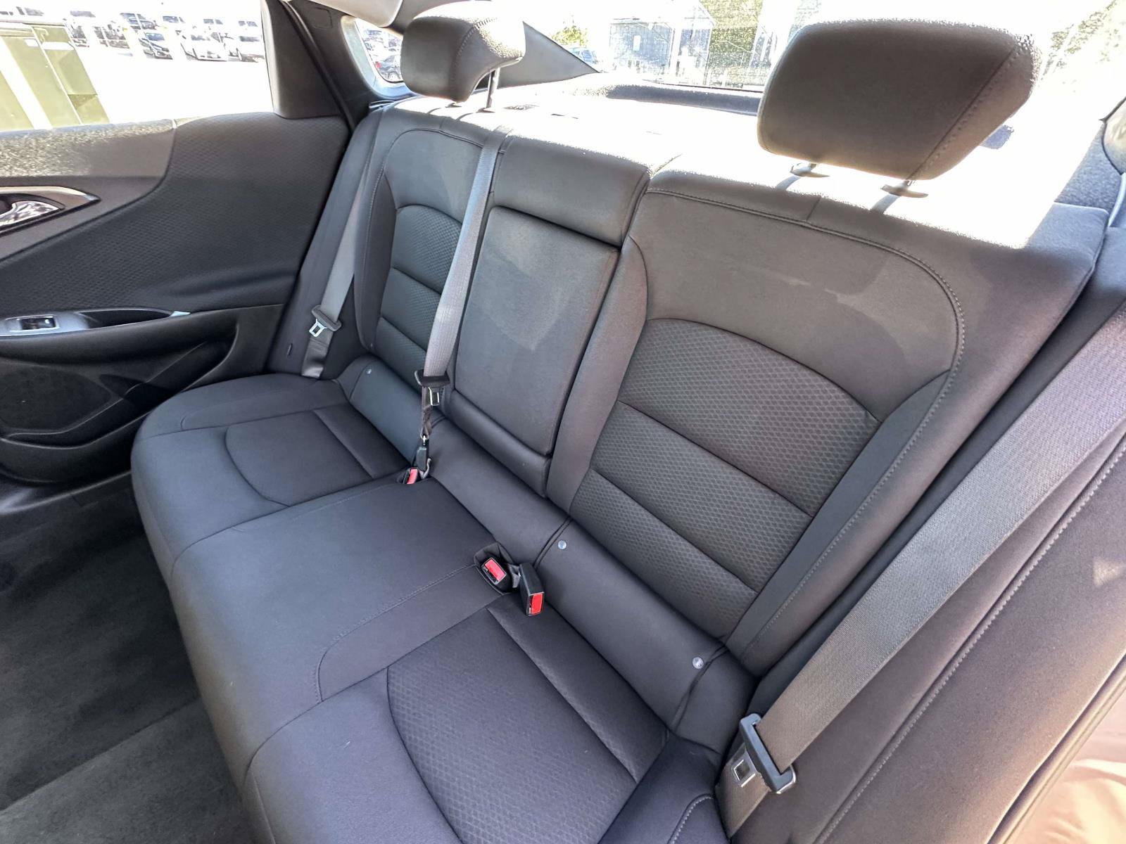 Used 2025 Chevrolet Malibu LT FWD image 30