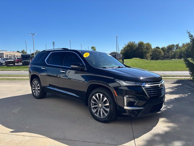 Used 2023 Chevrolet Traverse Premier AWD/4WD image 35