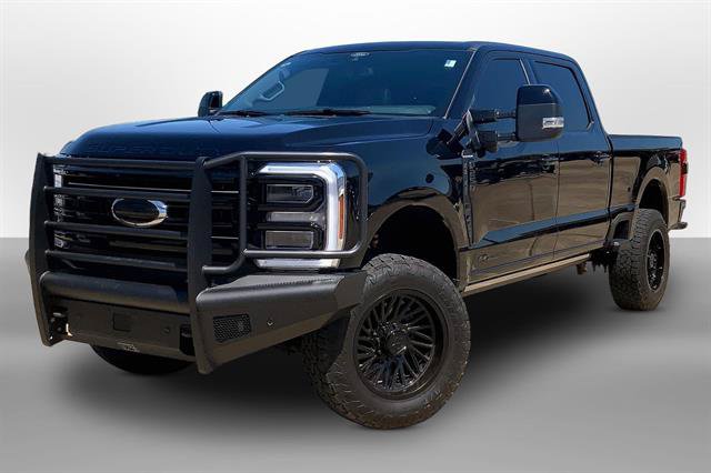 Certified 2025 Ford F250 Platinum w/ FX4 Off-Road Package AWD/4WD image 12