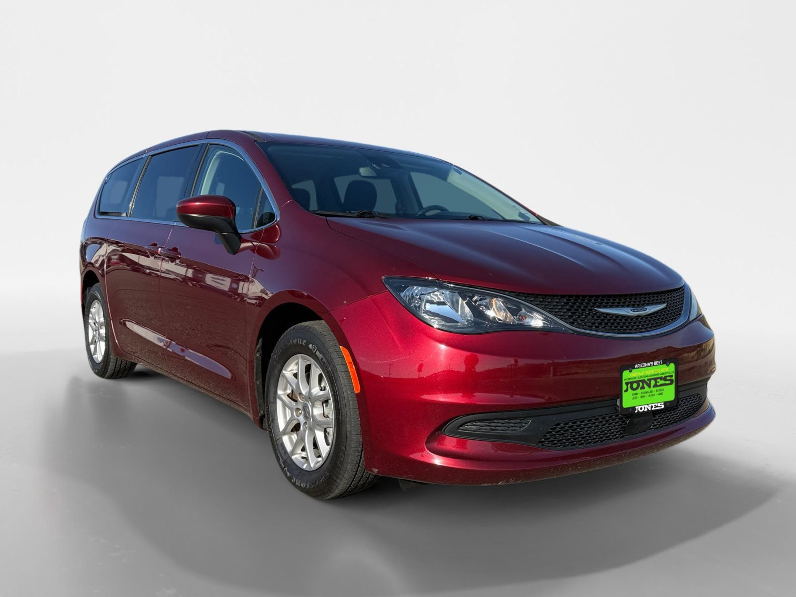 Used 2021 Chrysler Voyager LX FWD image 9